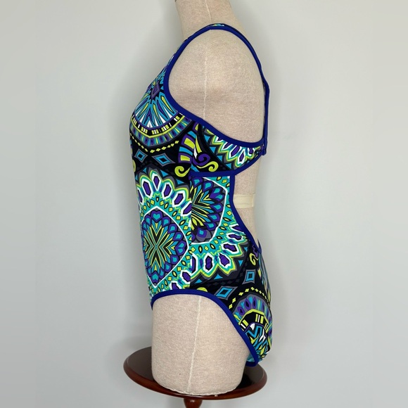 Athleta Rapanui Medallion Geo Metric Print One-Piece Swimsuit Size Large - Picture 5 of 9